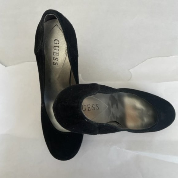 Black Suede and Patent leather pump heels - Picture 2 of 6